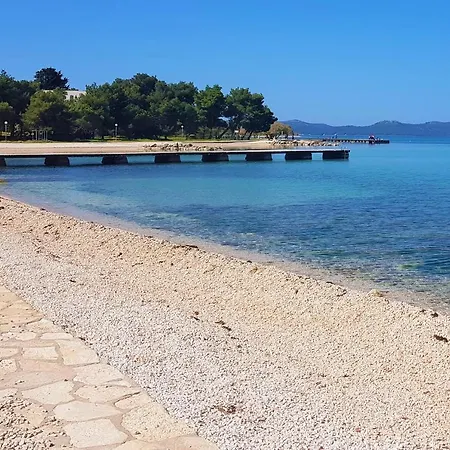 With A Parking Space - 5852 Appartement