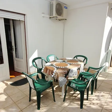 With A Parking Space - 5852 Apartamento Zadar