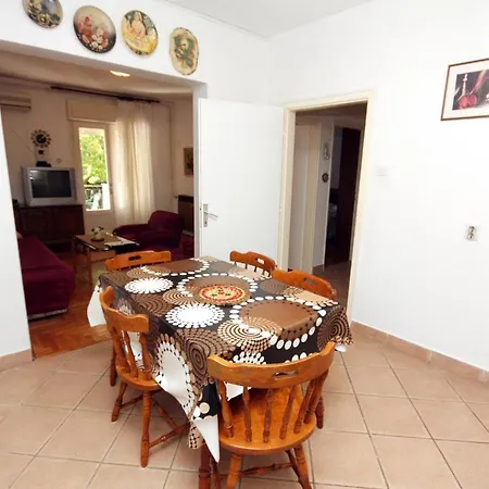 With A Parking Space - 5852 * Zadar