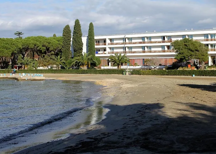 With A Parking Space - 5852 דירה